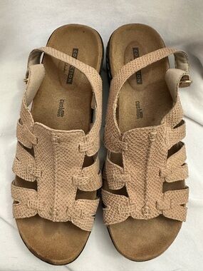 Clarks Collection Women’s Sandals US 7.5M Beige Snake Embossed Comfort Slingback